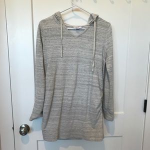 Tunic length maternity sweatshirt